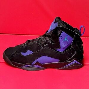 Jordan True Flight GS Sport Fuschia Sneakers #343795-047 size 6.5Y Big Boys